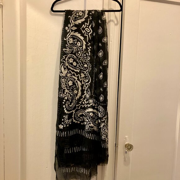Barneys New York Accessories - Barneys New York Sheer Oversized Black & White Patterned Scarf/Wrap